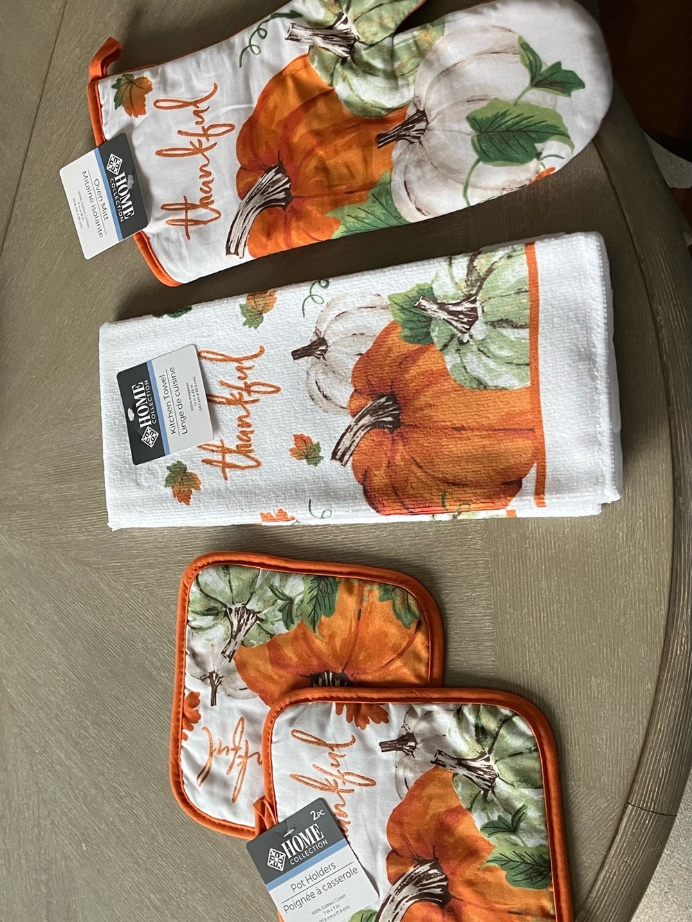Home Collection White Kitchen Towel, and 3 Oven Mitts with Orange Pumpkin Print